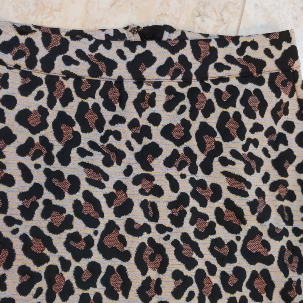 Maeve Leopard Print Pencil Skirt - Picture 2 of 8